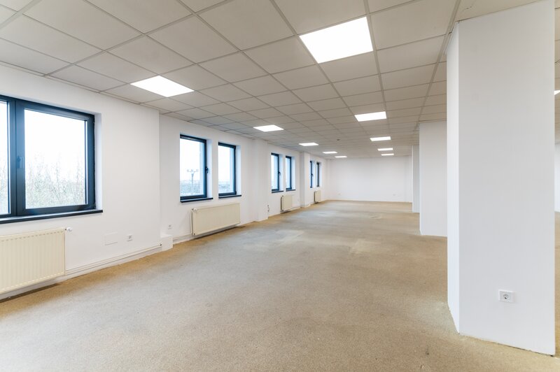 Magurele, Atomistilor, de inchiriat etaj 2 in cladire de birouri