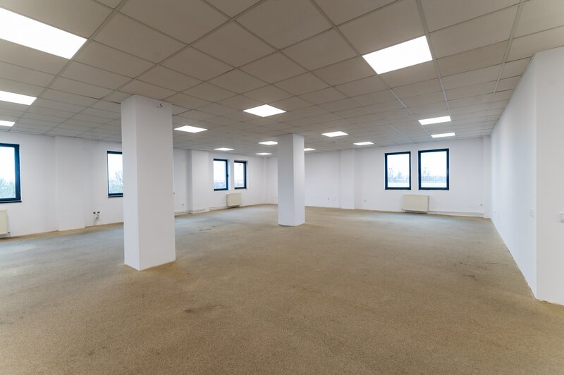 Magurele, Atomistilor, de inchiriat etaj 2 in cladire de birouri