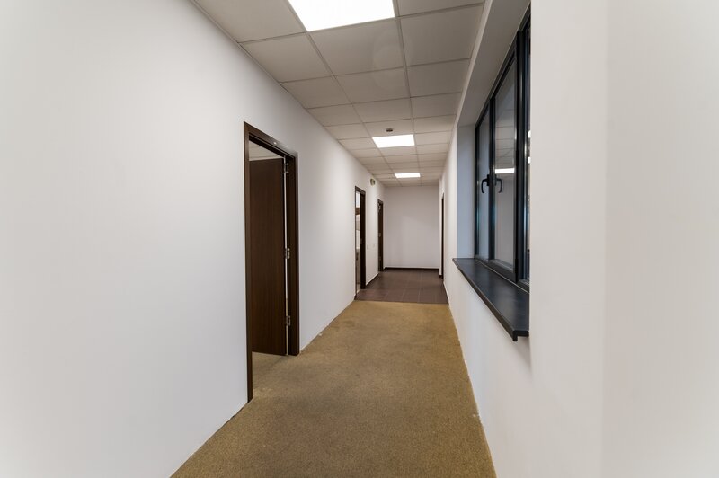 Magurele, Atomistilor, de inchiriat etaj 2 in cladire de birouri